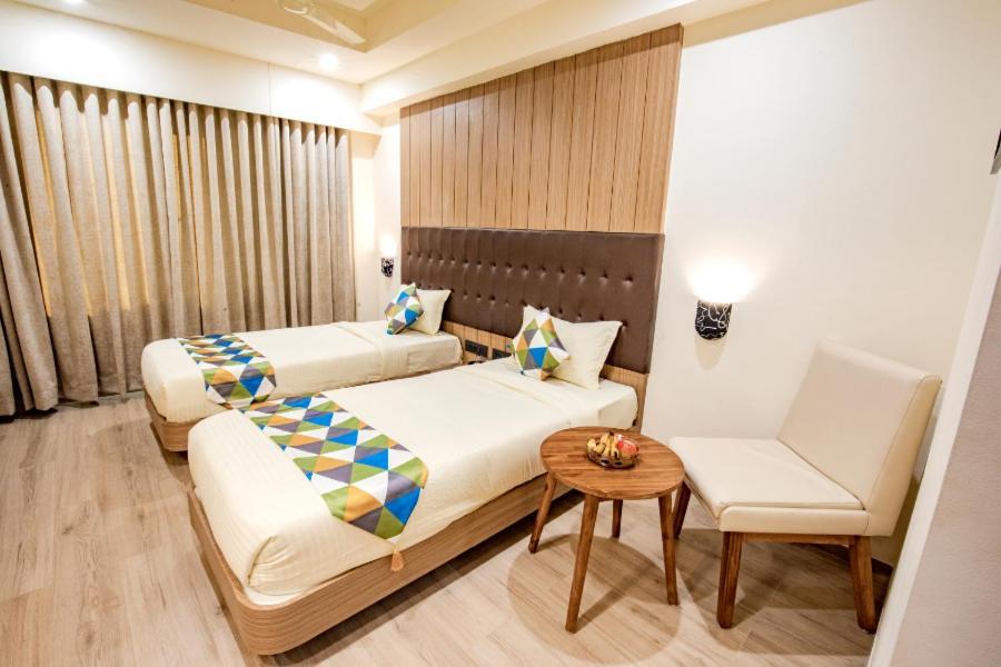 Hotel Nexus Rajkot Eksteriør billede