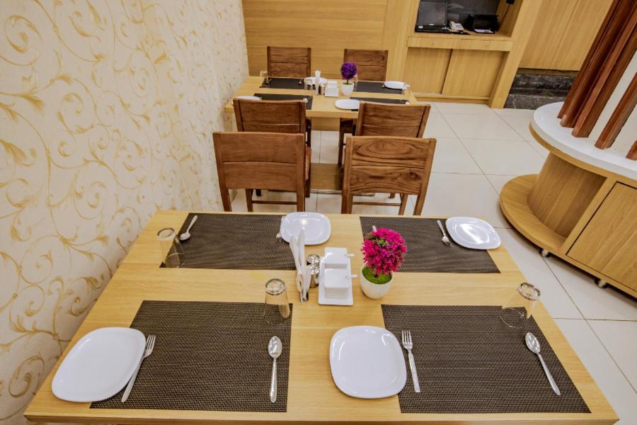 Hotel Nexus Rajkot Eksteriør billede